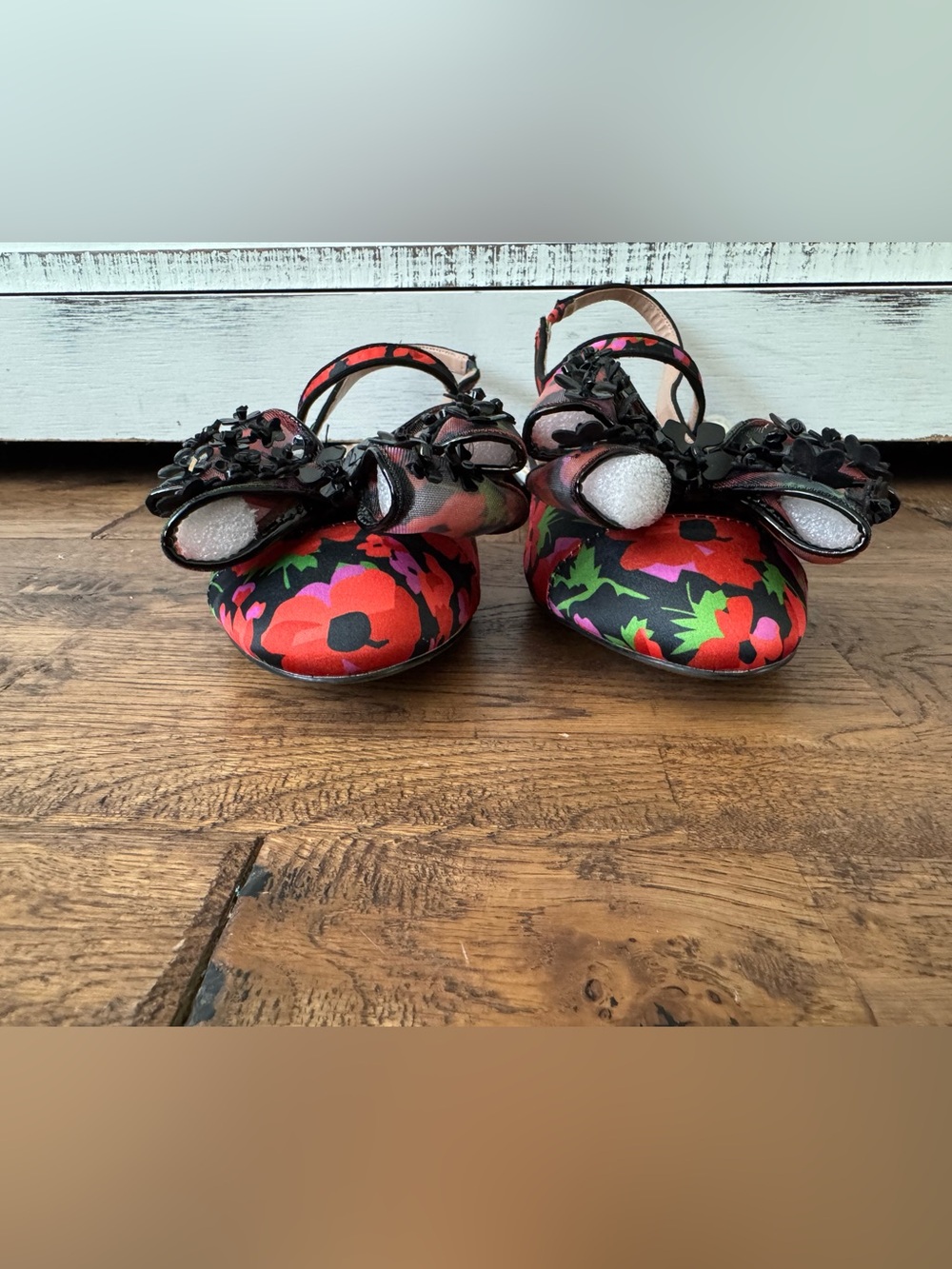 New Betsey Johnson Livy Black Poppy Floral Slingback Shoes Women's Size 8.5 - Picture 4 of 8